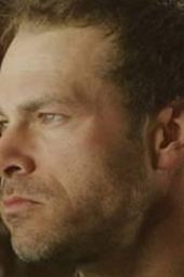 MV5BNDVmMWE1YmUtYTU2Yy00Njg1LTgwMzUtMGZmZGRlMjM1OTMyXkEyXkFqcGdeQXVyMzg0MjU2Mjc@._V1_UY1200_CR401,0,630,1200_AL_